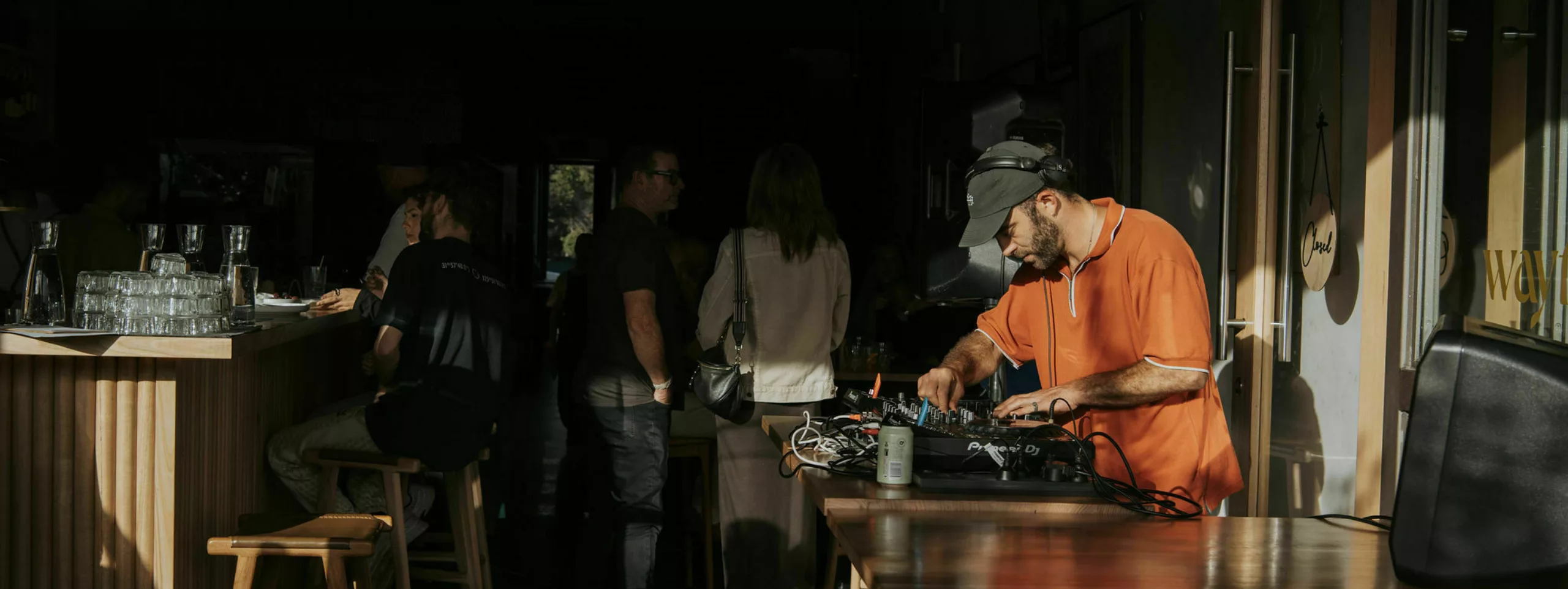 Sundown Spritz Wayfinder 251 Allya Dubs